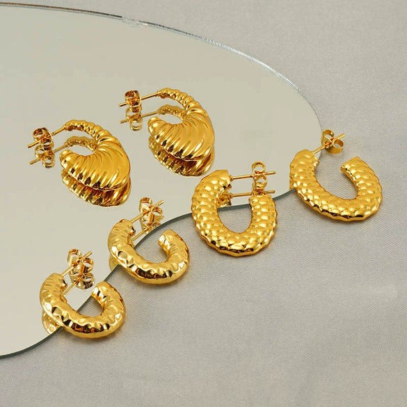 Wholesale Stainless Steel Women's Geometric Cshaped Retro Light Luxury Electroplated Earrings