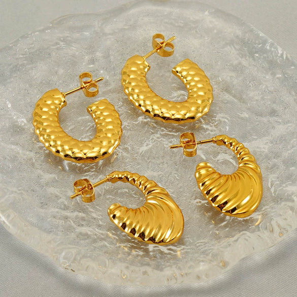 Wholesale Stainless Steel Women's Geometric Cshaped Retro Light Luxury Electroplated Earrings