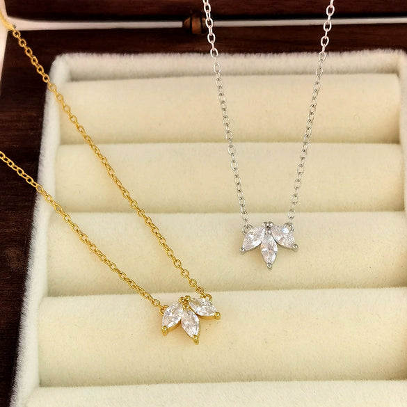 Wholesale Sterling Silver Clover Zircon Necklace Fashionable Simple Design Clavicle Chain