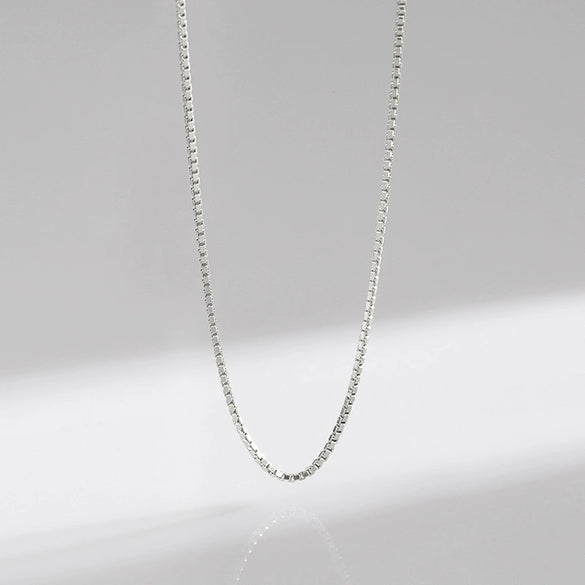 Wholesale Sterling Silver Fashion Simple Pendant With Geometric Pattern And Cross Chain For Women Lovely Style