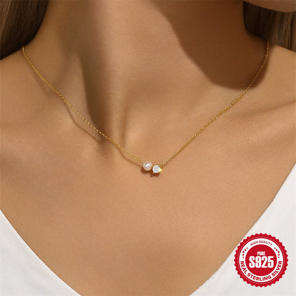 Wholesale 925 Sterling Silver Four Claw Diamond Encrusted Pearl Clavicle Necklace With Geometric Pattern And Electroplating O Chain For Women