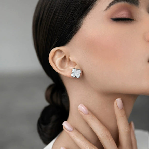 Wholesale 925 Sterling Silver Fourleaf Clover Earrings Necklace Bracelet Set For Women With Seiko Processing And Plant Flower Pattern