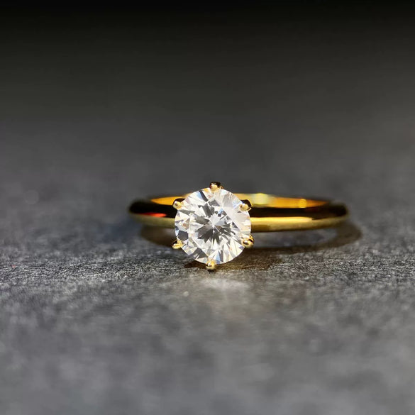 Wholesale Sterling Silver Sixclaw Moissanite Ring Electroplated 18K Gold Geometric Minimalist Design For Women