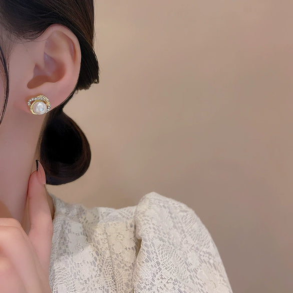 Wholesale Stud Earrings Alloy S925 Silver Needle Flower Pearl Geometric Electroplated For Women Light Luxury Natural Niche Design