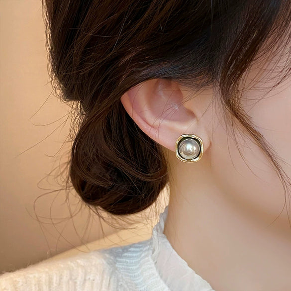 Wholesale Stud Earrings Alloy 925 Silver Gray Pearl Geometric Retro Style Electroplating For Women
