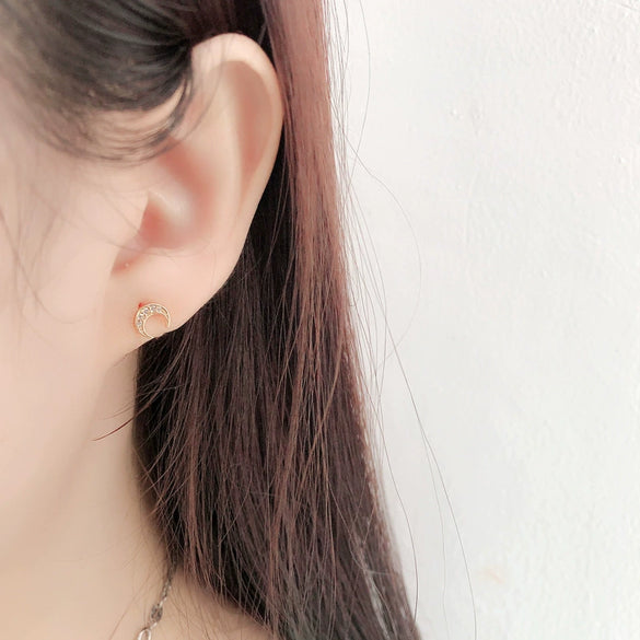 Wholesale Stud Earrings S925 Sterling Silver Geometric Natural Style Electroplated Curved Moon White Zirconium For Women