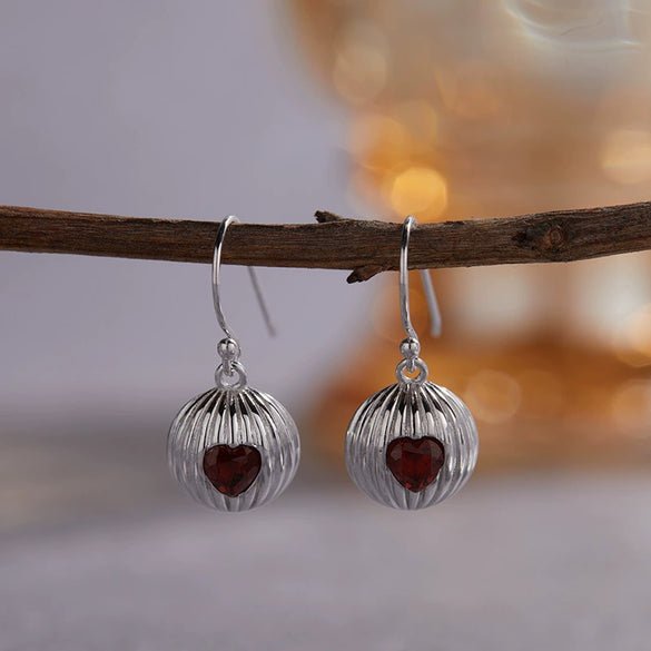 Wholesale Stud Earrings 925 Sterling Silver Natural Heartshaped Gemstone Retro Geometric Style