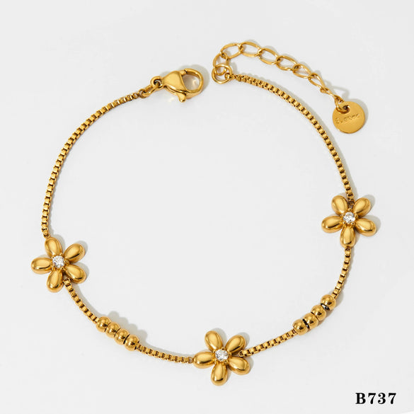 Wholesale Sweet Flower Round Bead Stainless Steel Bracelet With Vacuum Plating And Fashion Ol Style
