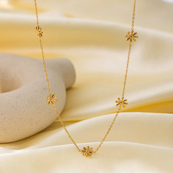 Wholesale Sweet Little Daisy Design Titanium Steel Gold Plated Necklace And Earrings Set For Women