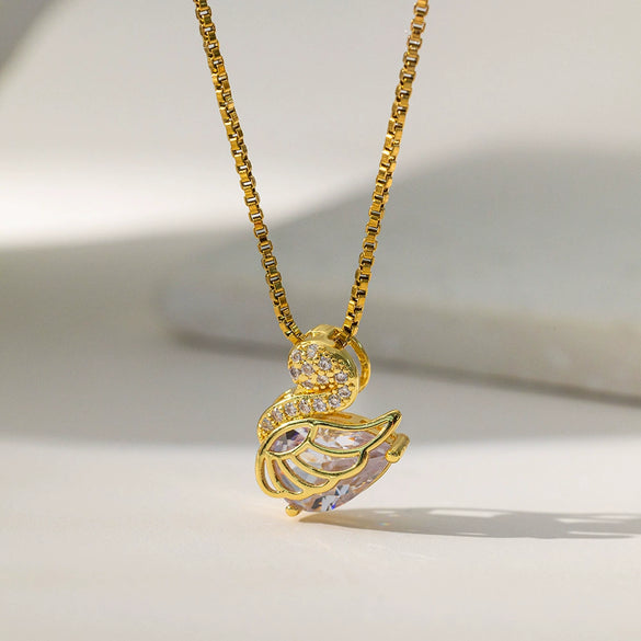 Wholesale Sweet Nature Heart Shape Titanium Steel Copper Electroplated Clavicle Chain Necklace For Women