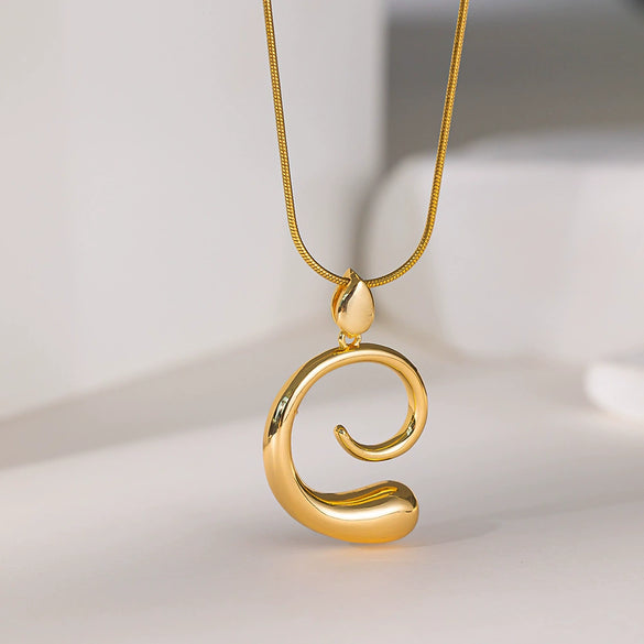 Wholesale Sweet Nature Heart Shape Titanium Steel Copper Electroplated Clavicle Chain Necklace For Women