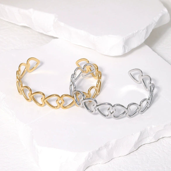 Wholesale Sweet Simple Love Heartd Titanium Steel Open Bracelet With Electroplating