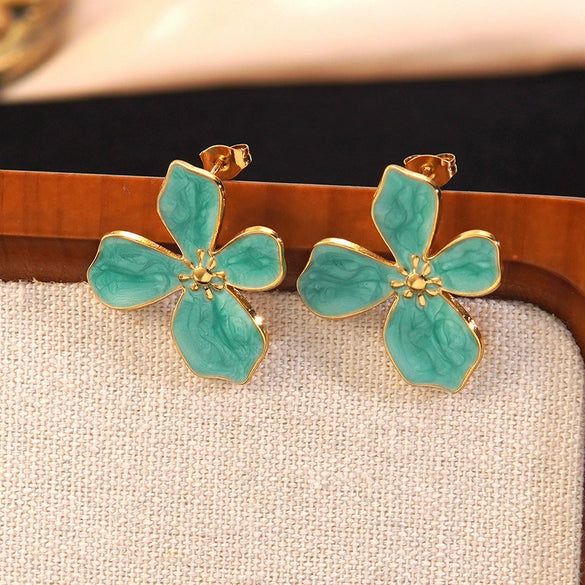 Wholesale Sweet Style Simple Plants And Flowers Dripping Oil Stainless Steel Necklace And Earrings Jewelry Set For Women