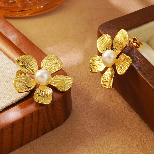 Wholesale Sweet Style Stamped Fiveleaf Flower Stainless Steel Earrings Inlaid With White Beads For Women
