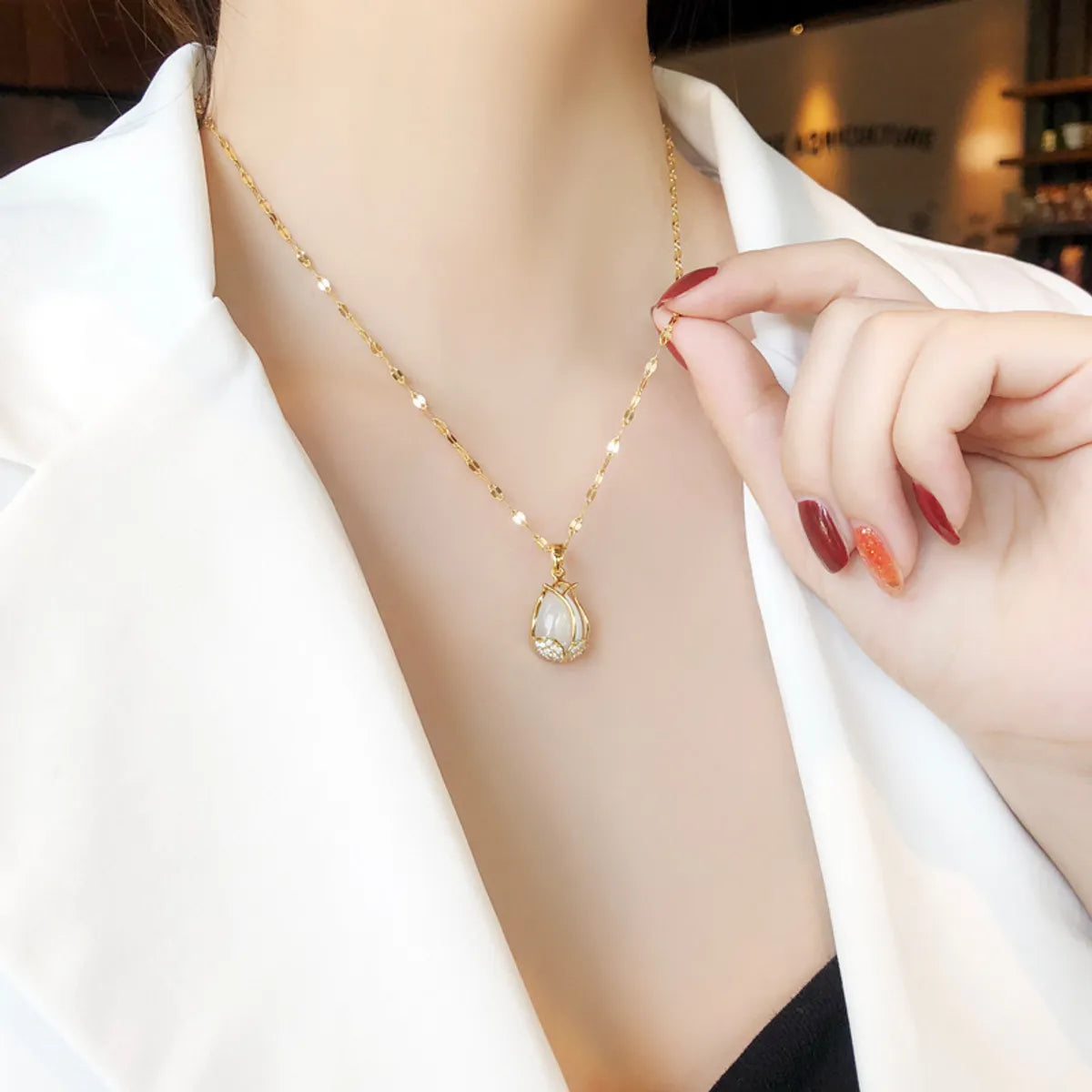 Wholesale Sweet Tulip Stainless Steel Zircon Pendant Necklace