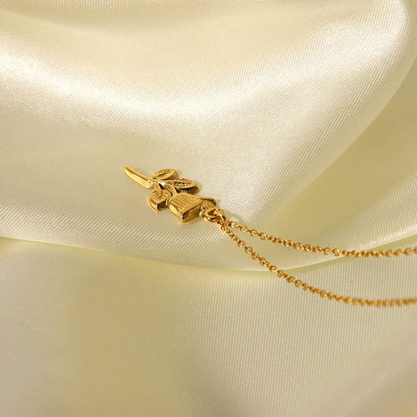Wholesale Three Dimensional Rose Pendant Necklace With O Chain Made Of Stainless Steel And Titanium Steel Vacuum Real Gold Electroplated In Pvd Furnace Flower Pattern For Women
