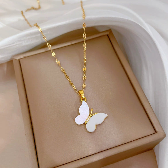 Wholesale Titanium Steel And Copper Diamondencrusted Geometric Fourleaf Flower Women's Necklace