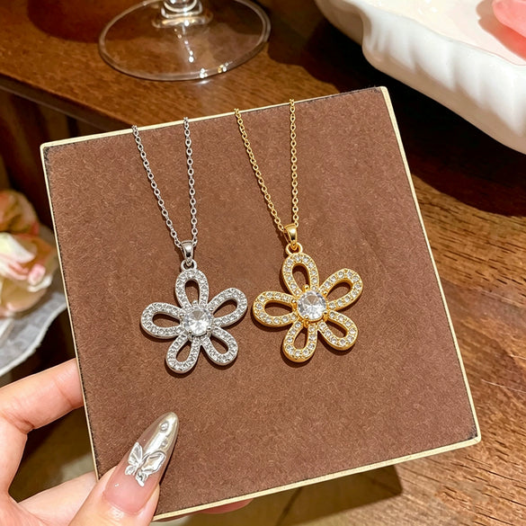 Wholesale Titanium Steel And Copper Inlaid With Zircon Flower Pendant Oshaped Chain Necklace For Women Light Luxury Style
