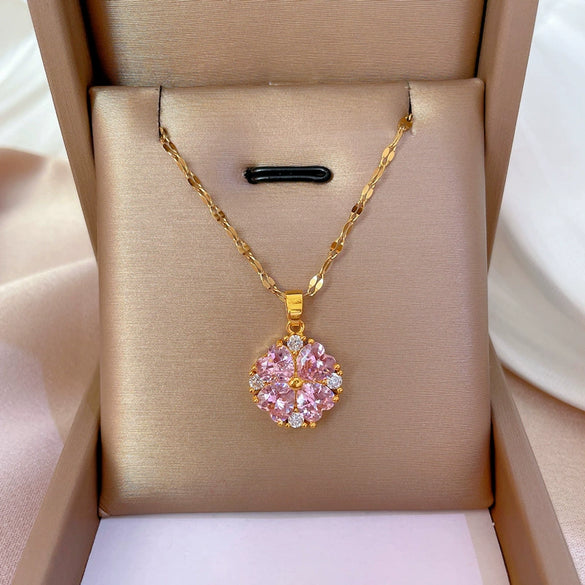 Wholesale Titanium Steel And Copper Necklace With Geometric Pattern And Diamond Microinlaid And Electroplating For Unisex