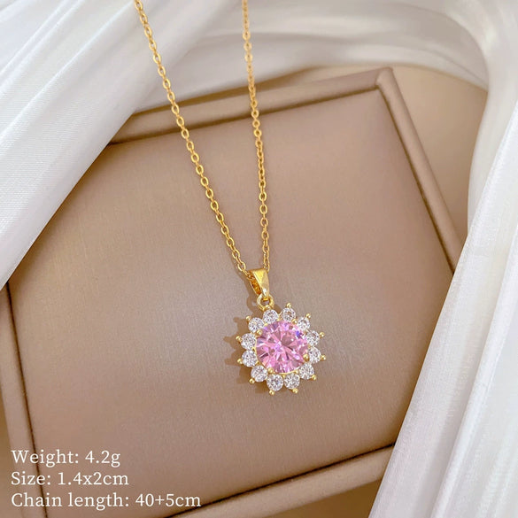 Wholesale Titanium Steel And Copper Women's Necklace With Geometric Shapes And Micro Diamond Inlay In Light Luxury And Cartoon Style