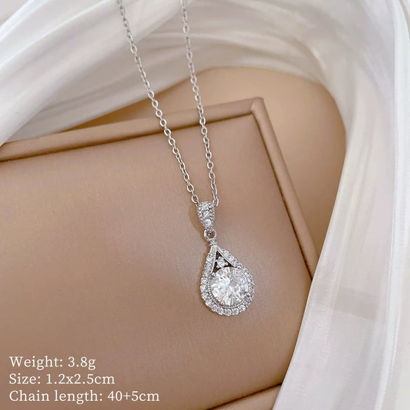 Wholesale Titanium Steel And Copper Women's Necklace With Geometric Shapes And Micro Diamond Inlay In Light Luxury And Cartoon Style