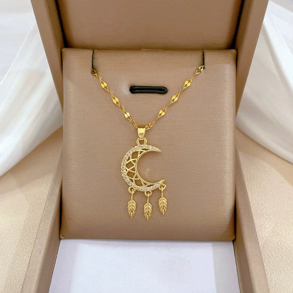Wholesale Titanium Steel And Copper Women's Necklace With Geometric Shapes And Micro Diamond Inlay In Light Luxury And Cartoon Style