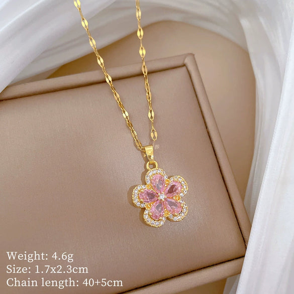 Wholesale Titanium Steel And Copper Women's Necklace With Geometric Shapes And Micro Diamond Inlay In Light Luxury And Cartoon Style