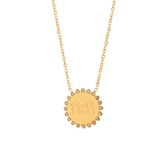 Wholesale Titanium Steel And Stainless Steel Fashion Geometric Pendant Jewelry Electroplated Love Necklace For Women