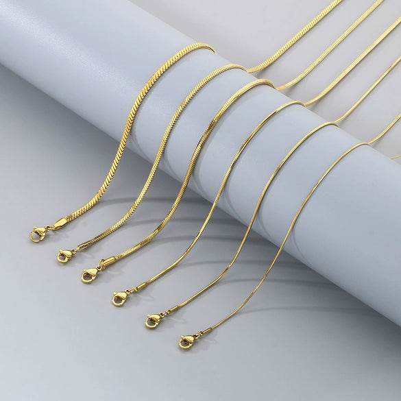 Wholesale Titanium Steel And Stainless Steel Geometric Snake Bone Chain Hiphop Necklace With 18K Gold Vacuum Electroplating