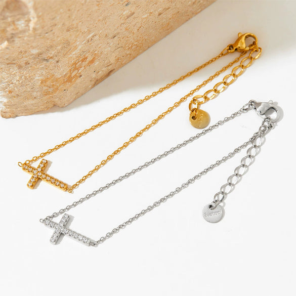 Wholesale Titanium Steel And Stainless Steel Jewelry Suit With Cross Stand Pendant Bear Piglet Small Animal Pattern Electroplated For Women