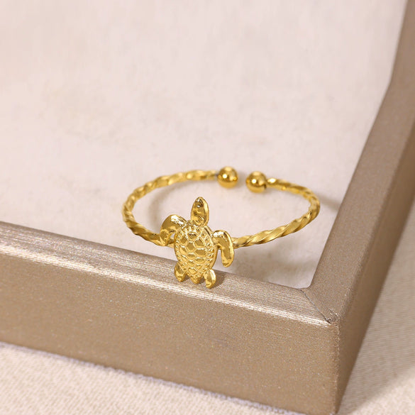 Wholesale Titanium Steel Animal Zodiac Cartoon Characters Electroplated Golden Turtle Ring For Unisex