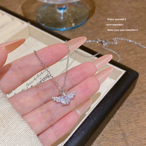 Wholesale Titanium Steel Animals Zodiac Pendant Necklace Set With Pearls And Mixed Gem Inlay For Women Light Luxury Style
