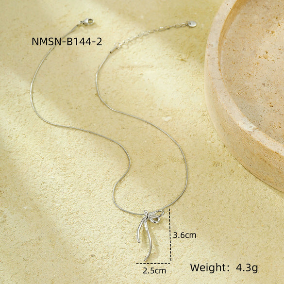Wholesale Titanium Steel Bow Pendant Collarbone Necklace 18K Gold Plated Fashion Jewelry