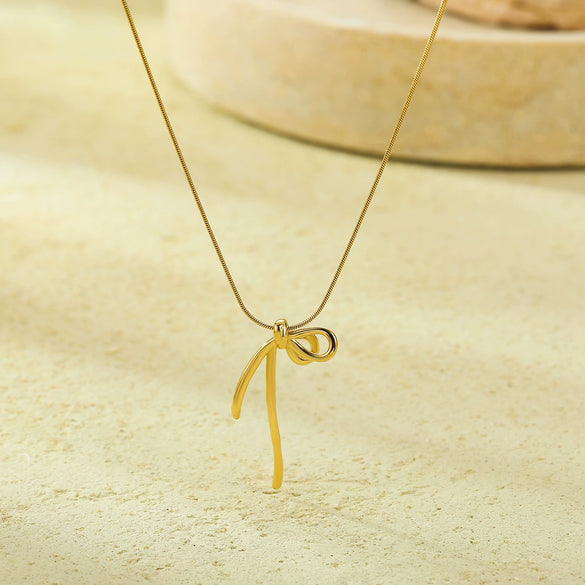 Wholesale Titanium Steel Bow Pendant Collarbone Necklace 18K Gold Plated Fashion Jewelry