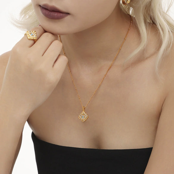 Wholesale Titanium Steel Czech Diamond Magic Eye Block Pendant Collarbone Necklace For Women Pvd Plated 18K Gold Fashion Style