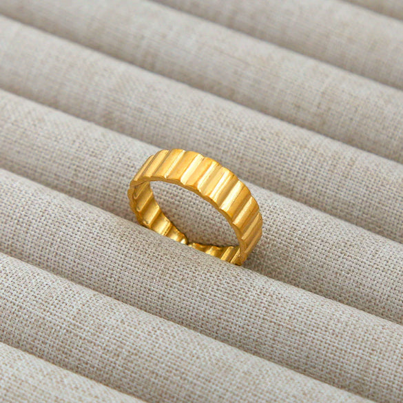 Wholesale Titanium Steel Electroplated Ins Style Heart Shape Geometric Retro Colorful Natural Stone Inlaid Unisex Women's Ring