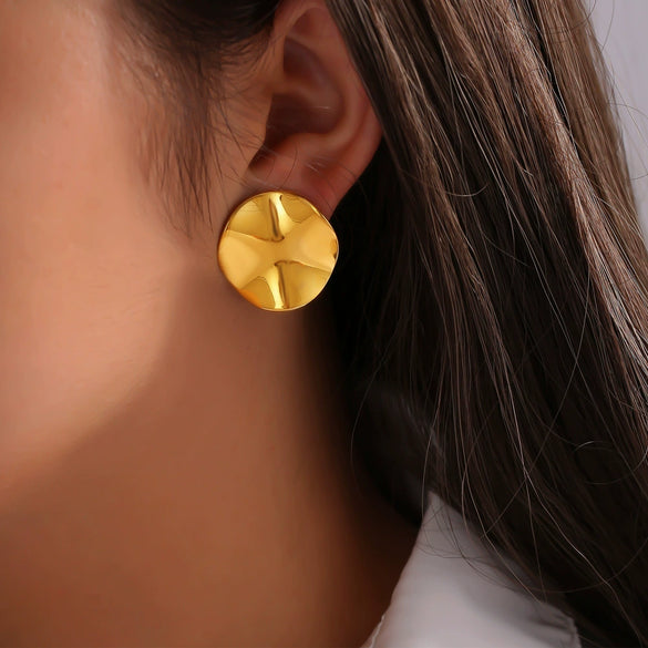 Wholesale Titanium Steel Electroplated 18K Gold Geometric Simple Design Round Concaveconvex Women's Earrings