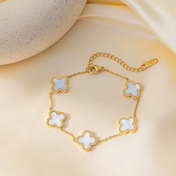 Wholesale Titanium Steel Electroplated Plants And Flowers Four Leaf Clover Five Leaf Petals Earrings Bracelet Necklace Set For Women