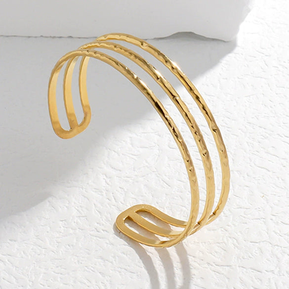 Wholesale Titanium Steel Exaggerated Open Adjustable Non Fading Female Bracelet With Geometric Style And Electroplating