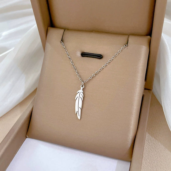 Wholesale Titanium Steel Geometric Cartoon Style Electroplated Cold Necklace For Unisex As Clavicle Chain Accessories