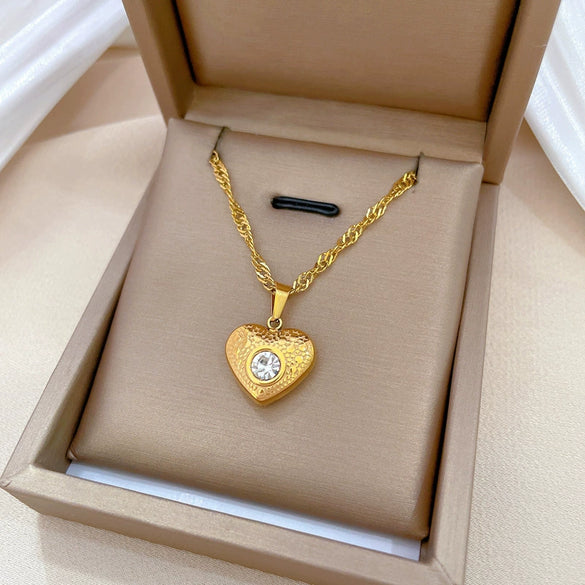 Wholesale Titanium Steel Geometric Clavicle Necklace With Electroplating For Unisex
