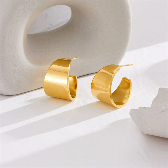 Wholesale Titanium Steel Geometric Cshaped Electroplated Women's Ear Studs In Simple Cold Style
