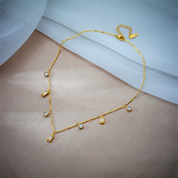 Wholesale Titanium Steel Geometric Fashion Retro Women's Necklace With Electroplating Treatment