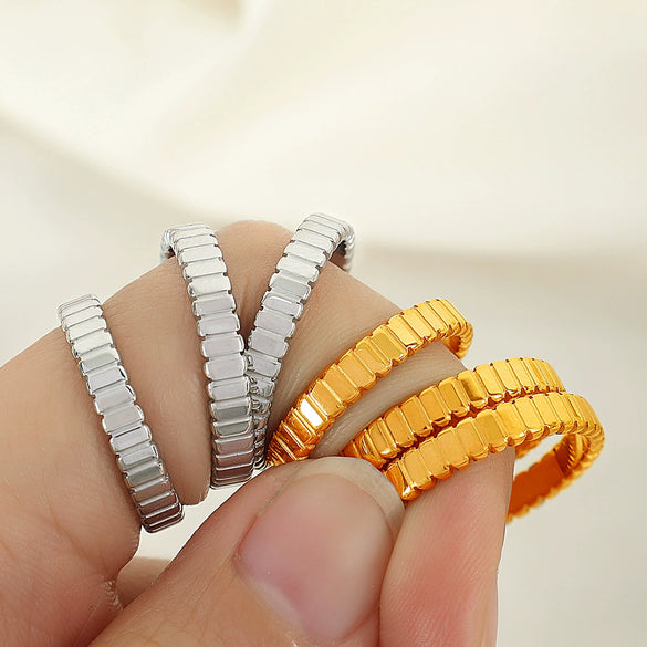 Wholesale 316L Stainless Steel Geometric Gear Ring Retro Niche Design Electroplated Simple Style Nonfading For Women