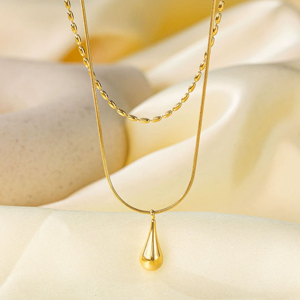 Wholesale Titanium Steel Geometric Heart Shape Electroplated 18K Gold O Word Chain Necklace For Women