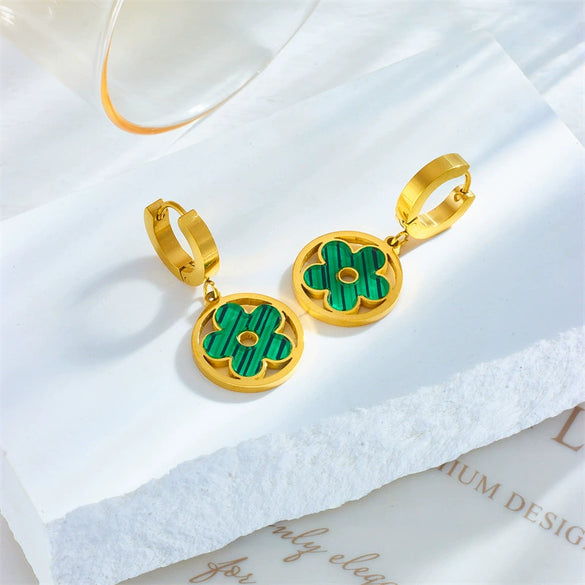 Wholesale Titanium Steel Geometric Hollow Flower Earrings With Electroplating For Women Simple Retro Style