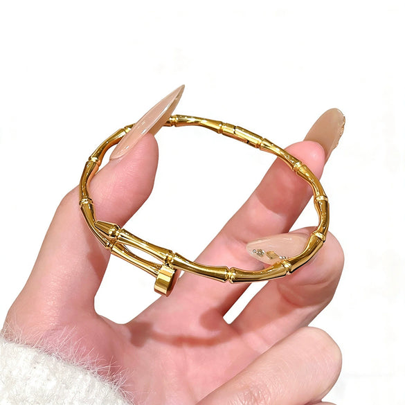 Wholesale Titanium Steel Geometric Light Luxury Style Vacuum Electroplated And Polished Clasp Bracelet
