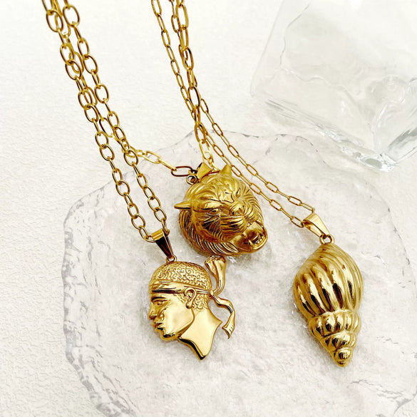 Wholesale Titanium Steel Geometric Lion Head Conch Pendant Necklace With 18K Real Gold Plated Electroplating For Women