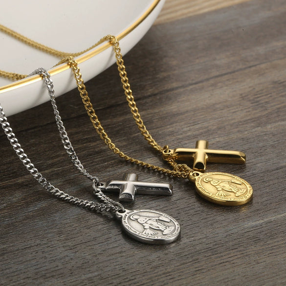 Wholesale Titanium Steel Geometric Oval Commemorative Coin Cross Goldplated Women's Clavicle Chain Jewelry