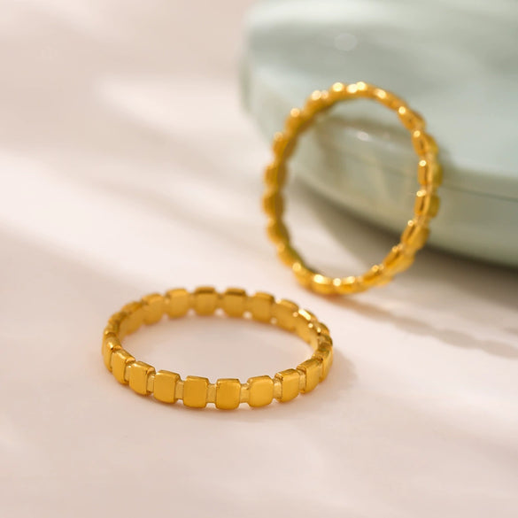 Wholesale Titanium Steel Geometric Shaped Electroplated 18K Gold Nonfading Stitching Ring Hand Jewelry For Women And Men